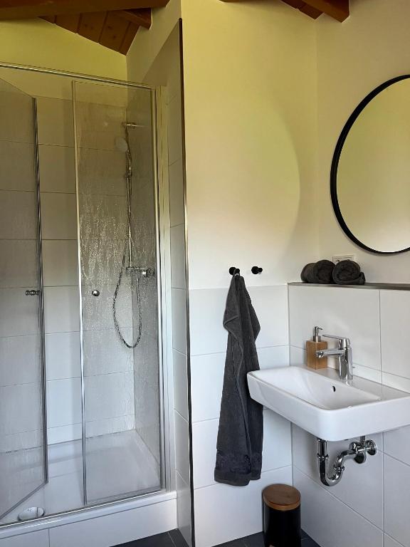 Rönkhausen Appartements - Tweepersoonskamer Met Eigen Badkamer