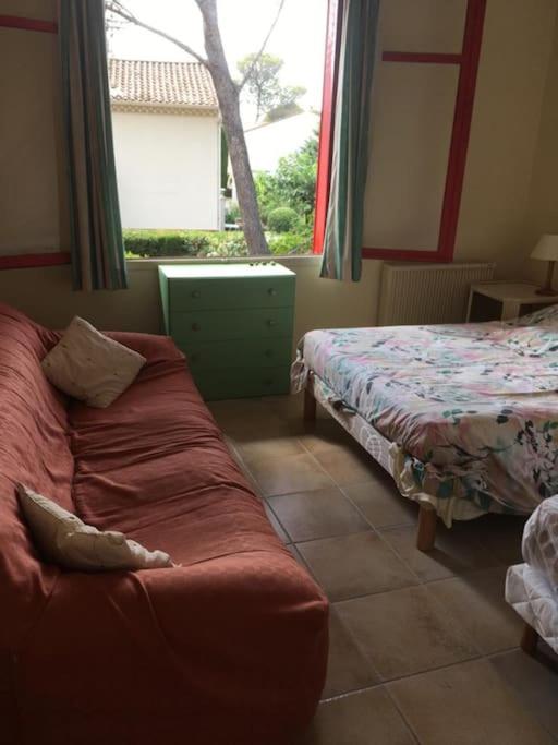Fotografia z galérie ubytovania VILLA LOU CIGALOUN 10 pax v destinácii Saint-Raphaël