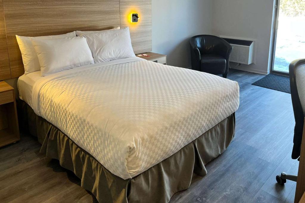 Econo Lodge Airport Quebec - Resim 19