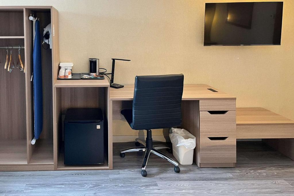 Econo Lodge Airport Quebec - Resim 24