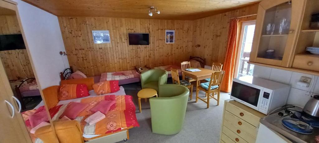 Penzion U Dvou pánů - Estudio Familiar