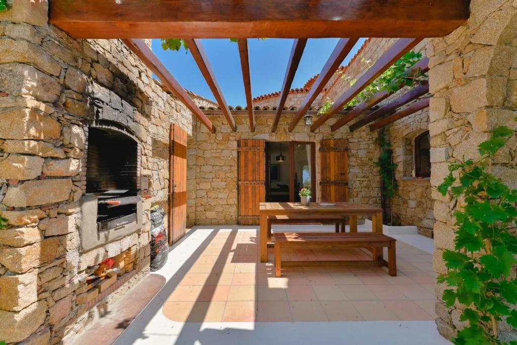 Patio alebo iná vonkajšia časť ubytovania La Villa Deluxe une propriété d'Exception sur les hauteurs d'Ajaccio