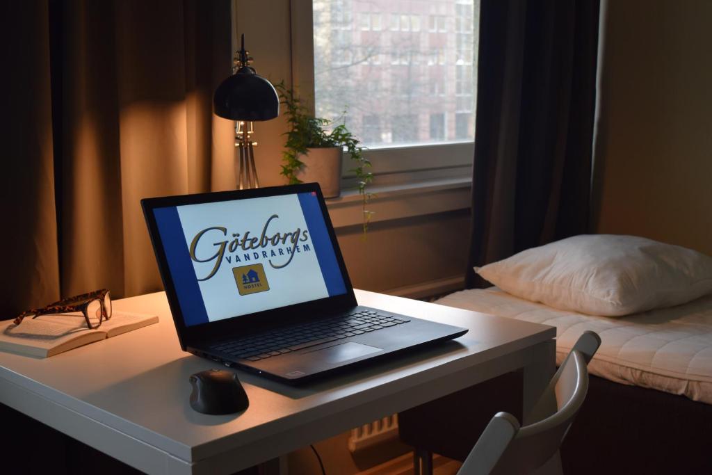 TV a/nebo společenská místnost v ubytování Göteborg Hostel