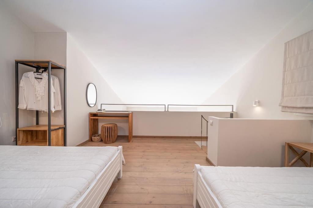Postel nebo postele na pokoji v ubytování Seashell Luxury Residence - Apartment 2