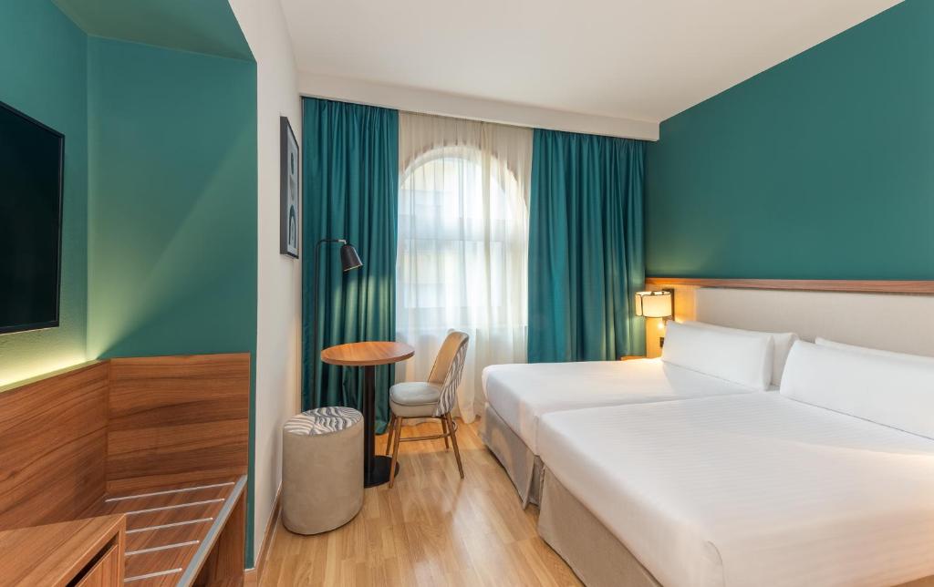 Hotel Elche Centro , affiliated by Melia, Elche – Güncel 2023 ...