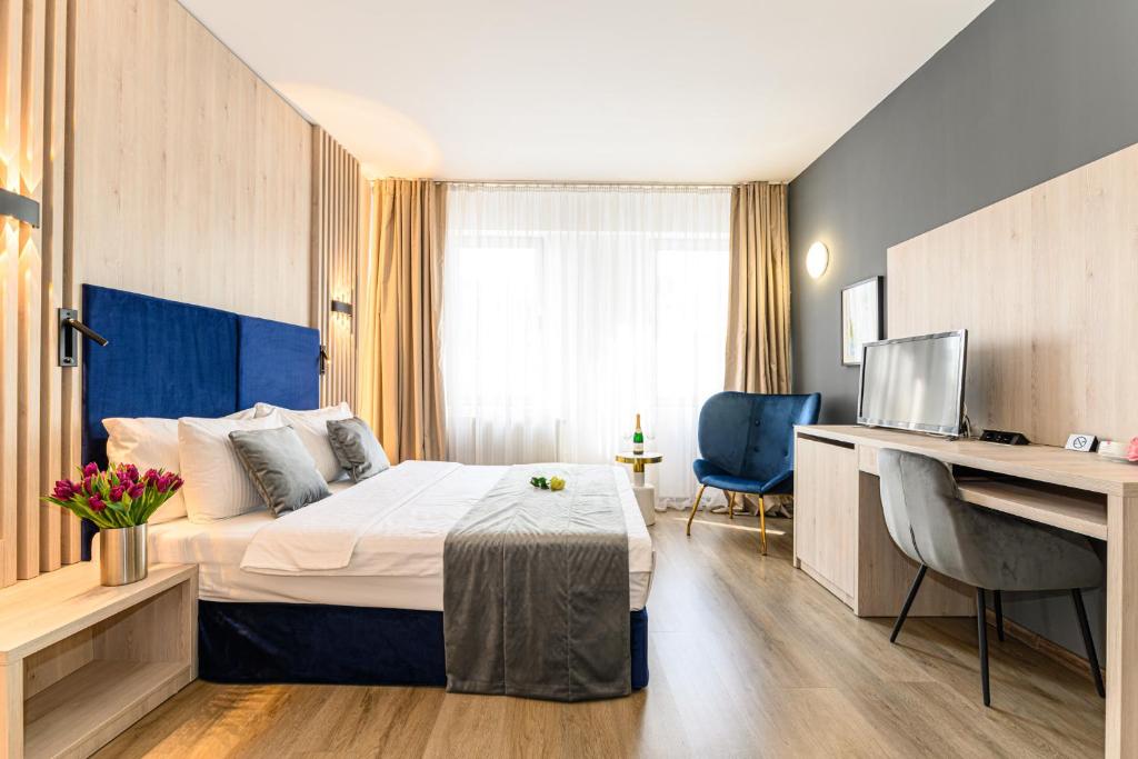 Unique Boutique - Resim 21