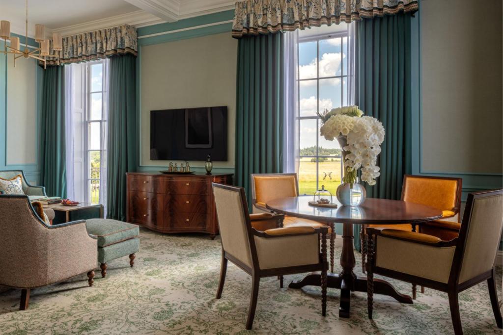 Four Seasons Hotel Hampshire - 