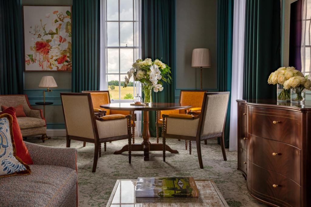 Four Seasons Hotel Hampshire - 