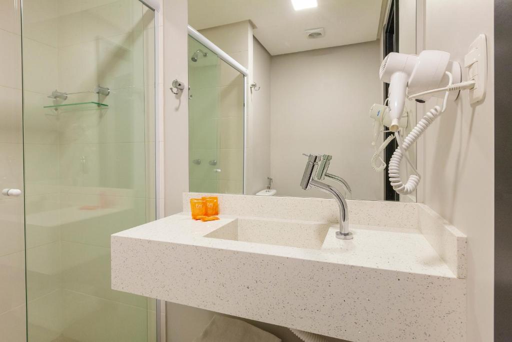 Koupelna v ubytování Tri Hotel Antônio Prado
