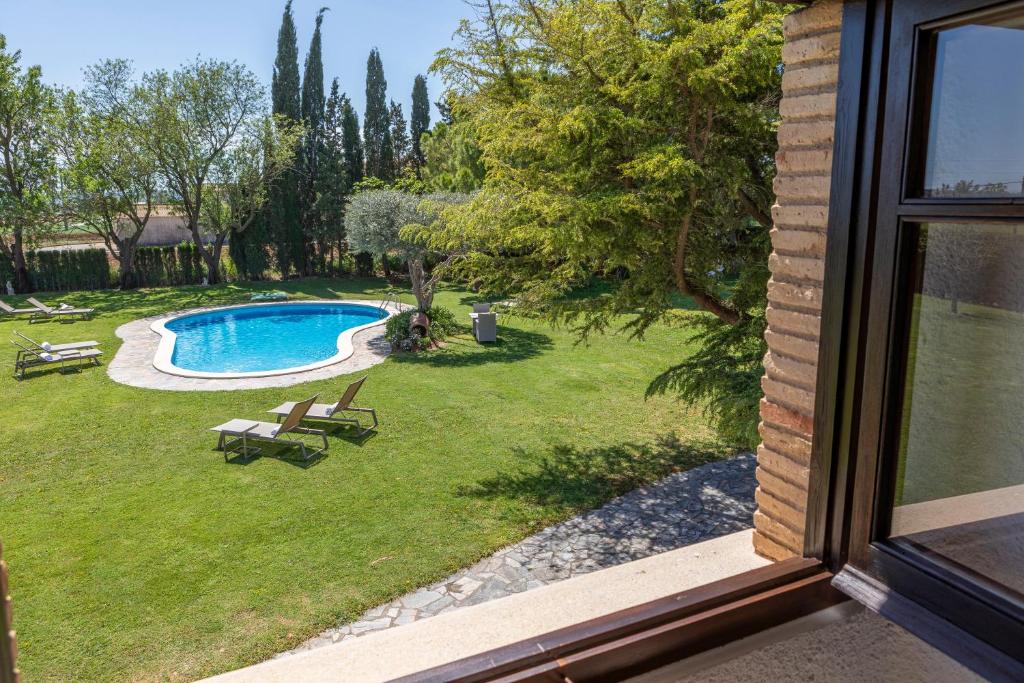 Bazén v ubytování Somnis de l´Empordà nebo v jeho okolí