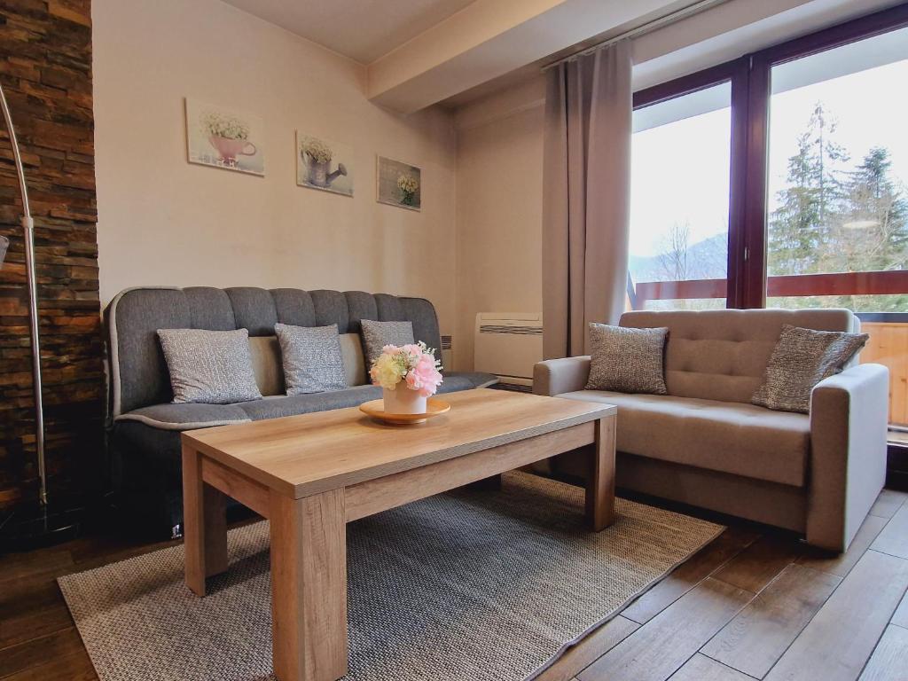 Posedenie v ubytovaní ZAKOapartamenty BUTOROWY RESIDENCE