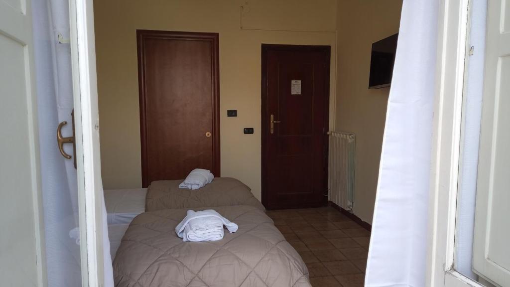 Hotel Eliseo Napoli - Resim 17