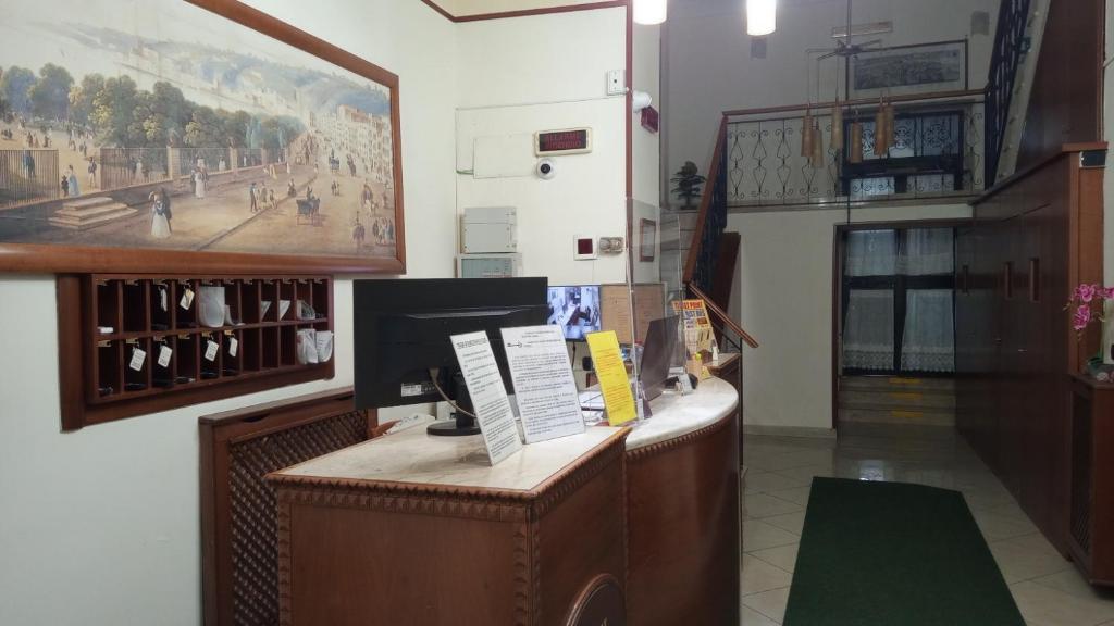 Hotel Eliseo Napoli - Resim 45