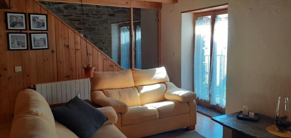 Fotografie z fotogalerie ubytování Casa Feliu v destinaci Isil