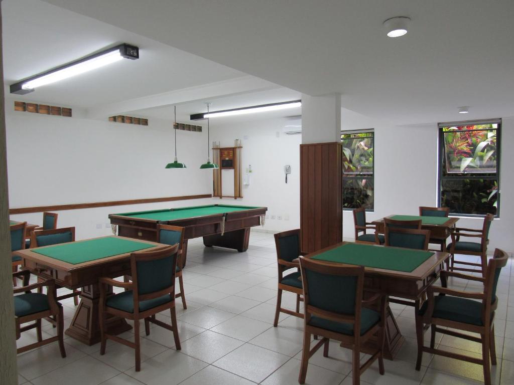 Biliár nebo kulečník v ubytování Hotel Cabreúva Resort