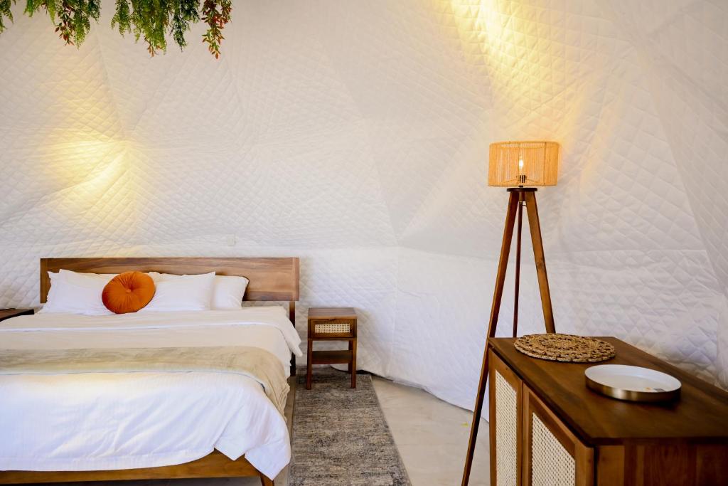 Postel nebo postele na pokoji v ubytování Alma Glamping