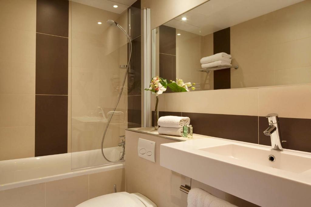 Hôtel Galileo Champs Elysées - Resim 8