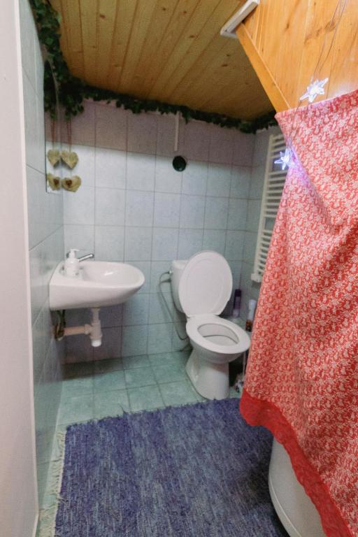 Koupelna v ubytování Chata pod Kyčerou Zuberec Orava