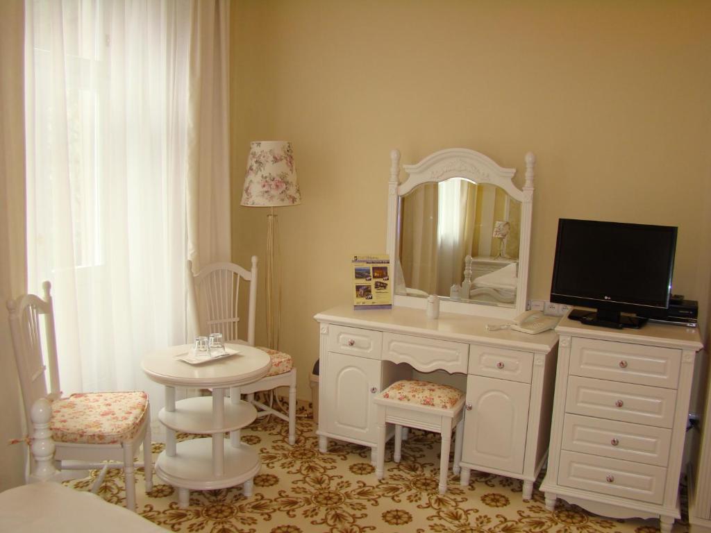 TV a/nebo společenská místnost v ubytování Hotel Saint Petersburg