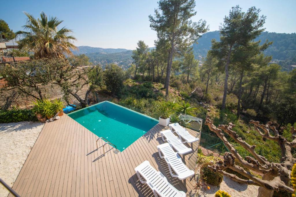Catalunya Casas Infinity pool and views 20min to Barcelona - Two-Bedroom Villa