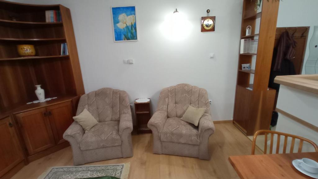 Część wypoczynkowa w obiekcie Londira Apartman Hévíz