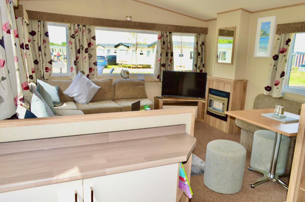 Swan View Luxury Caravan with Hot Tub, Tattershall – päivitetyt vuoden 2023  hinnat