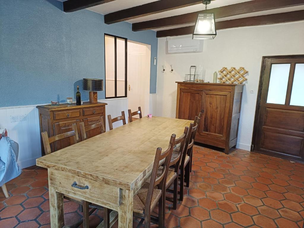 Kuchyňa alebo kuchynka v ubytovaní Maison de vacances à la campagne