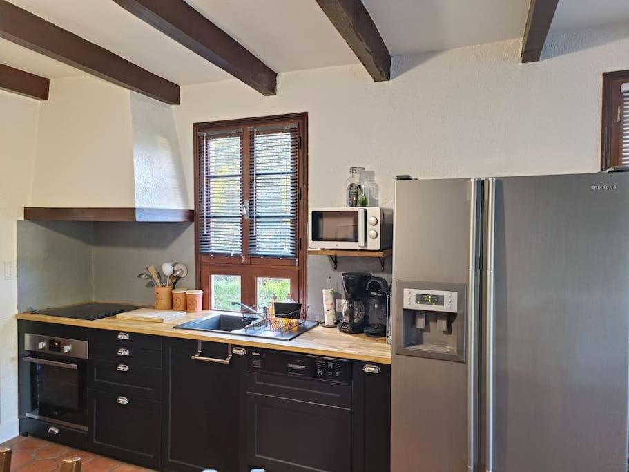 Kuchyňa alebo kuchynka v ubytovaní Maison de vacances à la campagne