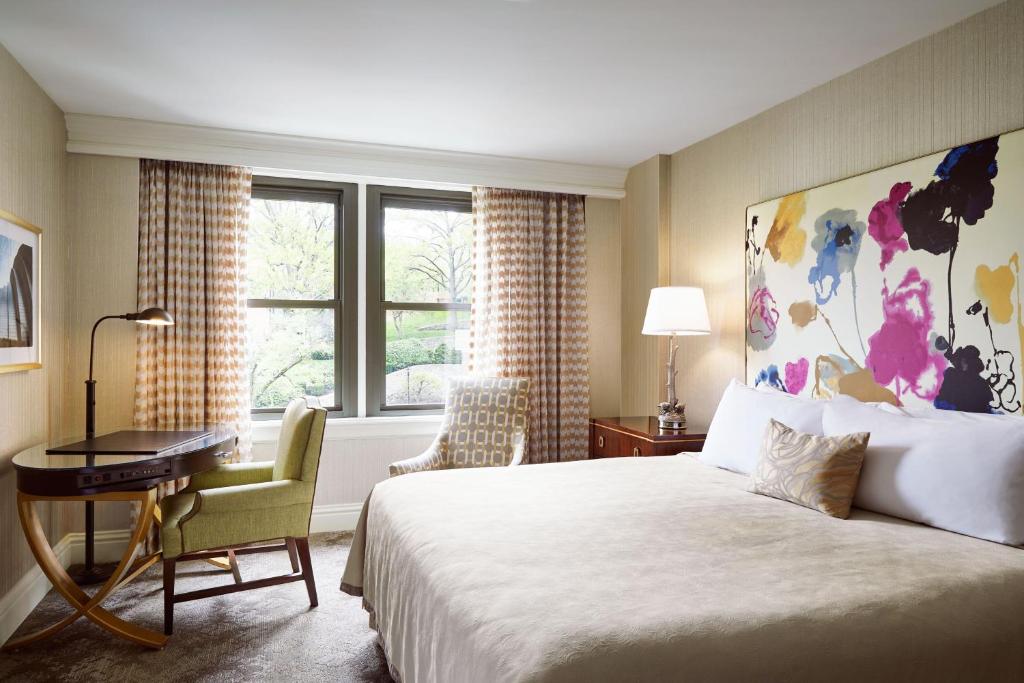 The Raphael Hotel, Autograph Collection - 