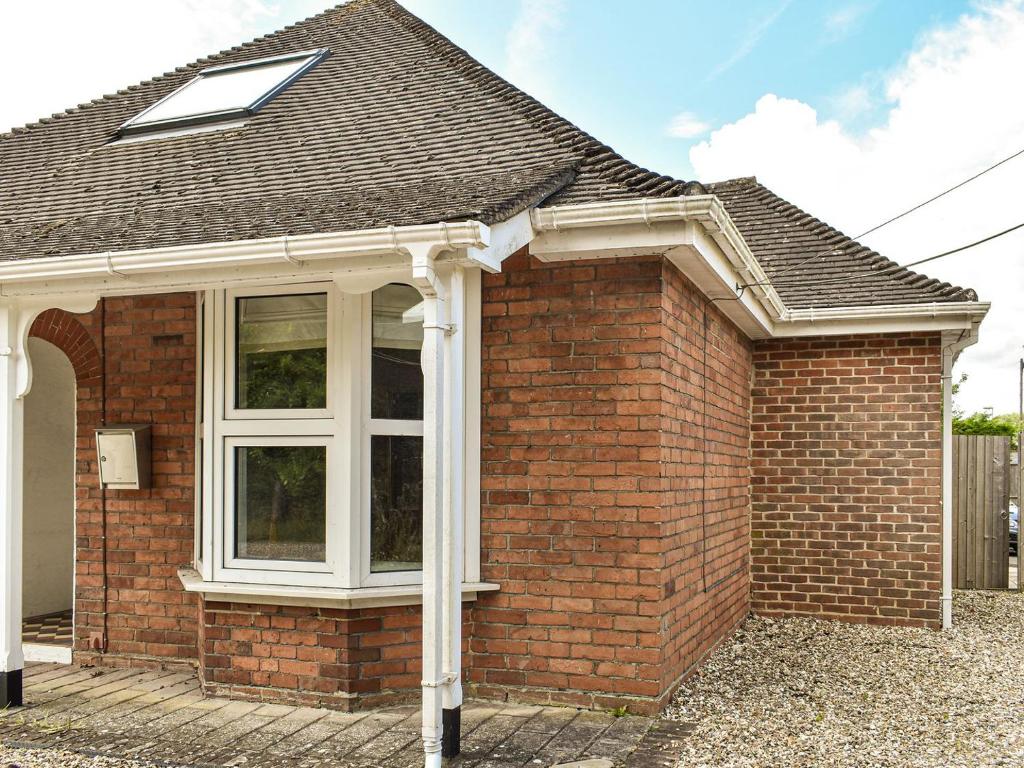 Walker House Cottage, Andover (updated prices 2024)