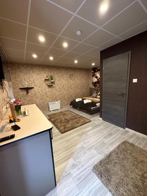 A bathroom at Demizson Vendégház