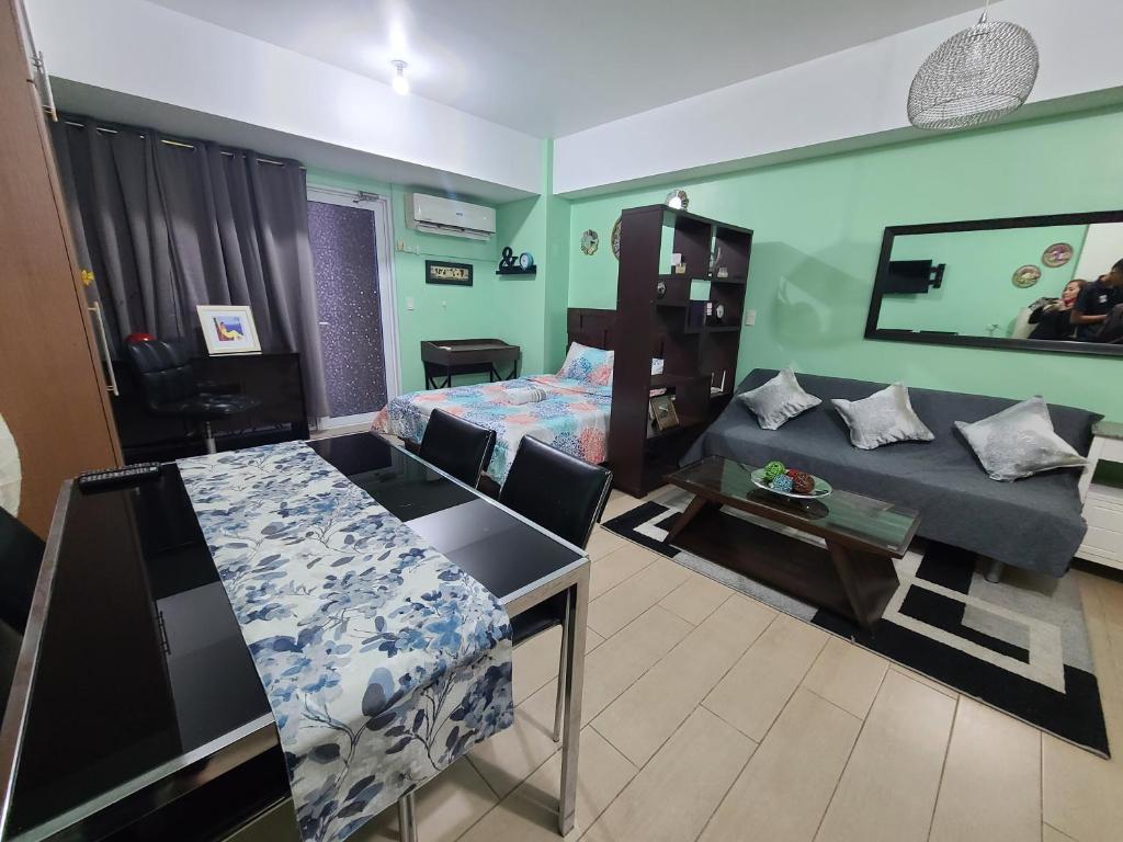 1 bedroom with Free Netflix near Venice Grand Canal Mall