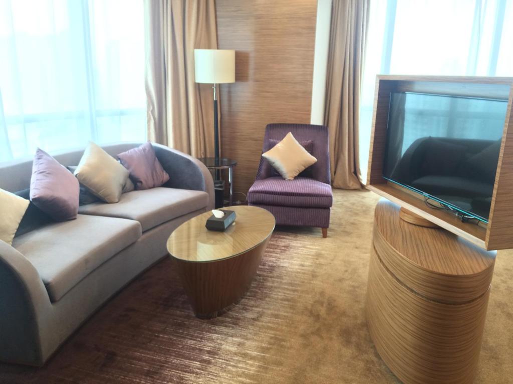 Posezení v ubytování Shenzhen Baoan PLUS Gems Cube Hotel