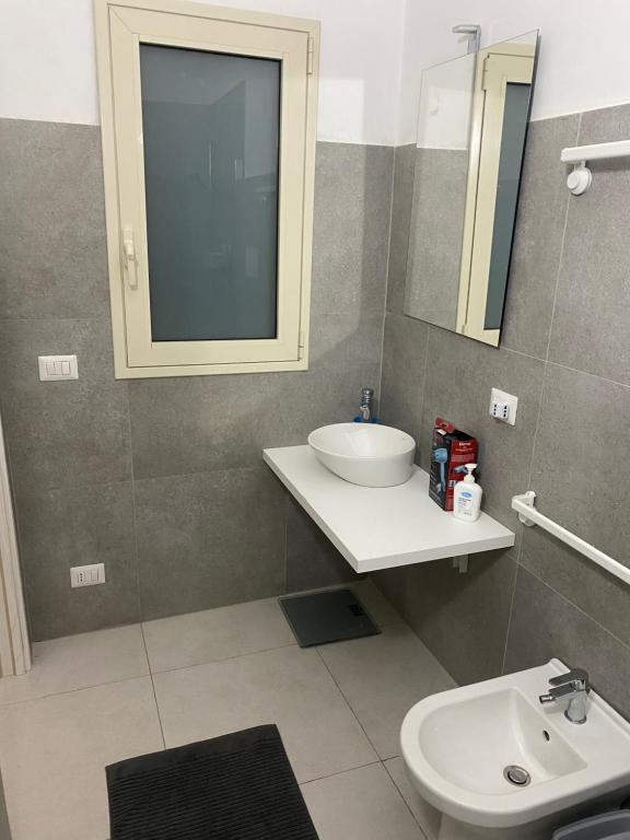 Łazienka w obiekcie Casa vacanza le tre palme