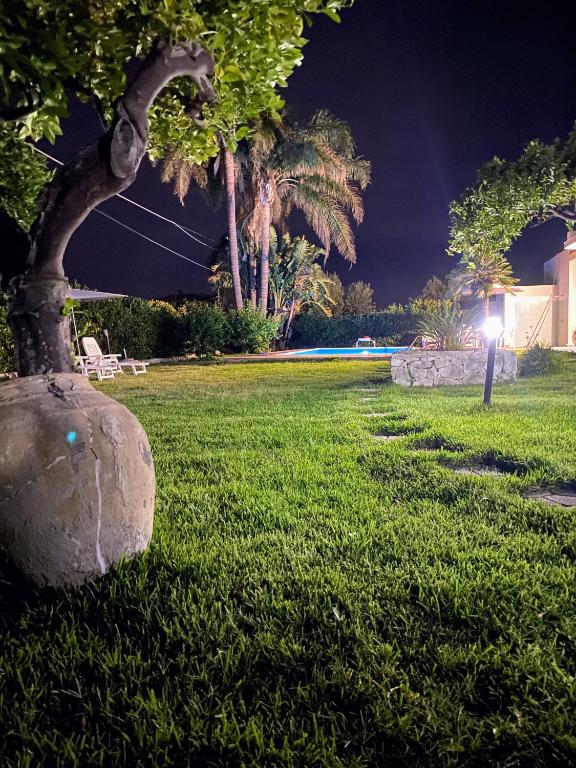 Ogród w obiekcie Casa vacanza le tre palme