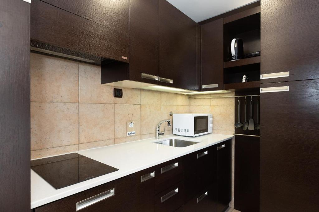 Kuchyň nebo kuchyňský kout v ubytování Tennis apartment Dubrovnik, FREE parking, beach