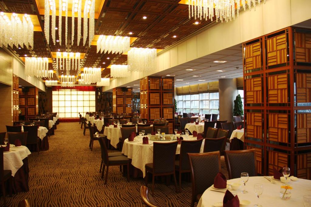 Restaurace v ubytování Jianguo Hotel Guangzhou