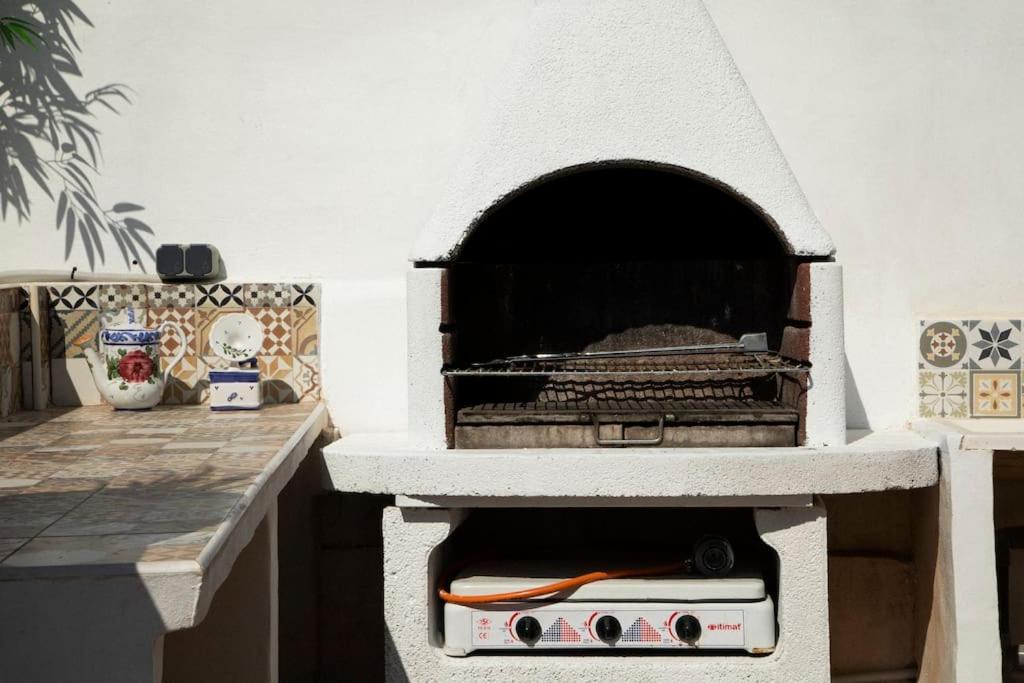 Kuchyň nebo kuchyňský kout v ubytování APARTAMENTO CON TERRAZA Y BARBACOA