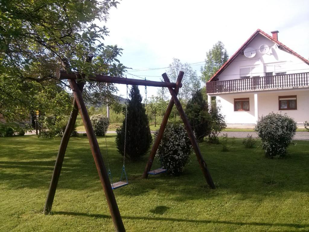 Herní místnost nebo prostor pro děti v ubytování Apartment Smoljanac 12345b