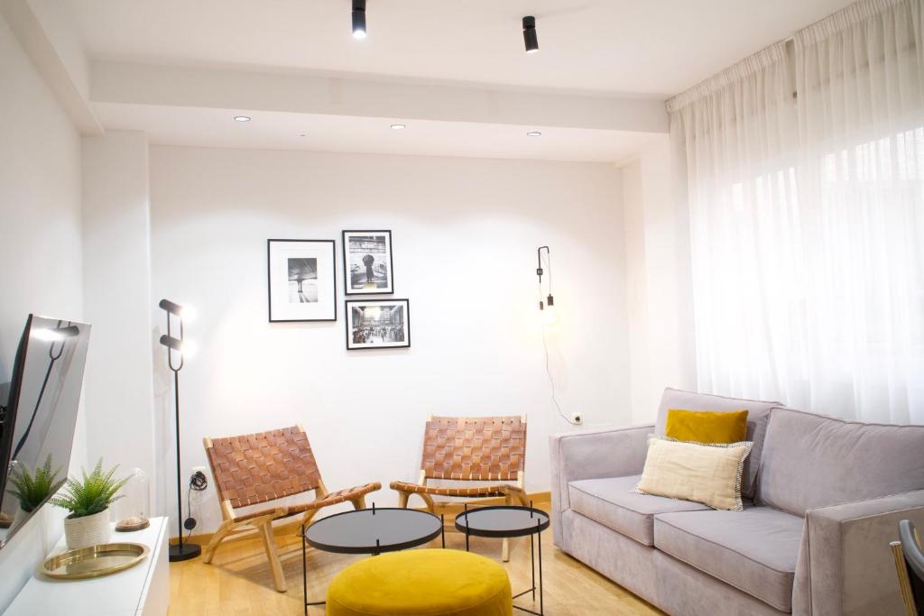 Colón & SOHO by ELE Apartments