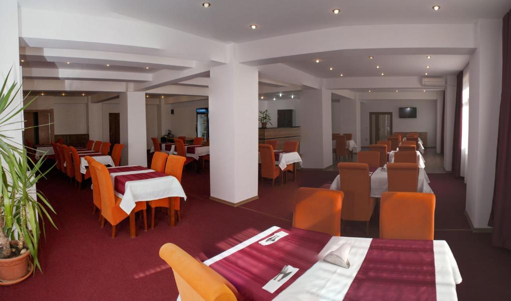 Posezení v ubytování Hotel Otopeni