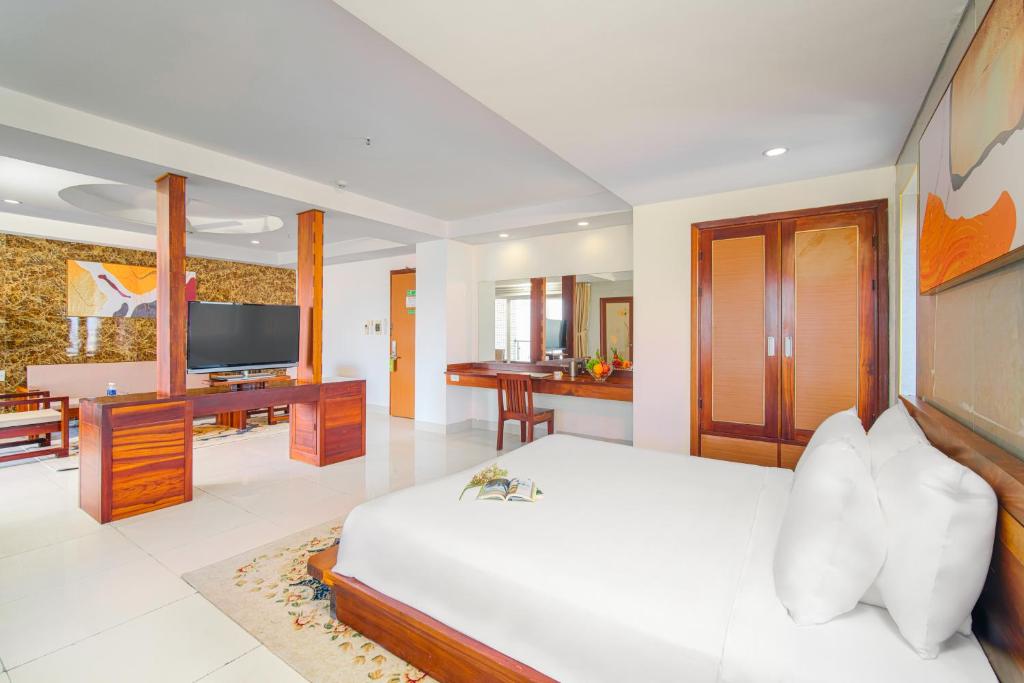 Suite Có Giường Cỡ King, Ban Công Và Tầm Nhìn
