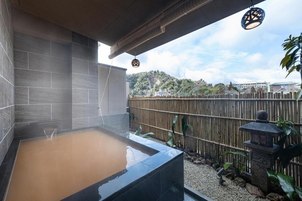 Balkón nebo terasa v ubytování Arima Onsen ShikinoIrodori Hatago