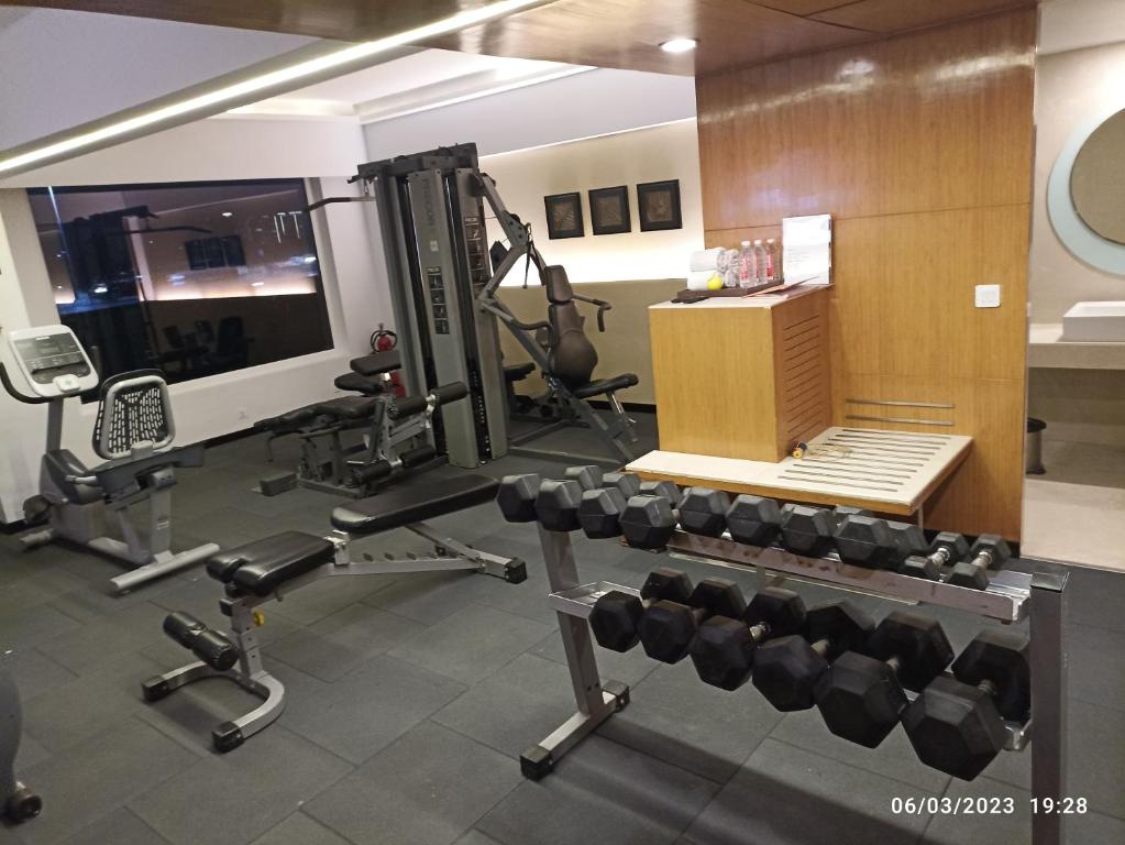 Fitness centrum a/nebo fitness zařízení v ubytování Fortune Select SG Highway, Ahmedabad - Member ITC Hotels' Group
