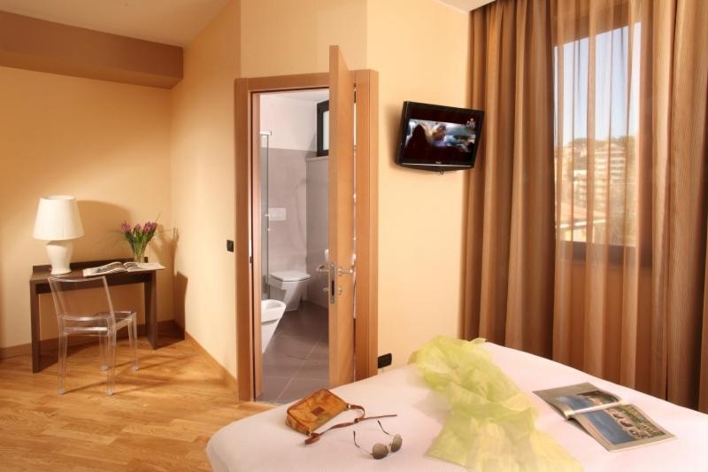 TV a/nebo společenská místnost v ubytování Hotel & Spa Villa Mercede