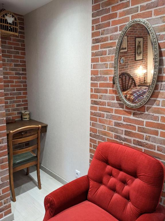 Posezení v ubytování Auberge des Trains Mythiques Chambres d'hôtes à Gouarec au pied de la Vélodyssée