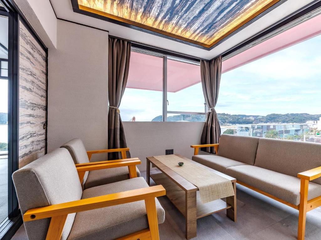 Posezení v ubytování Kurofune Hotel