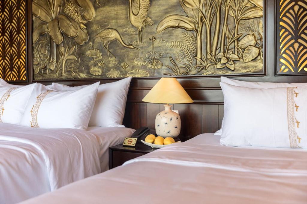 V'Spirit Cruise - 17