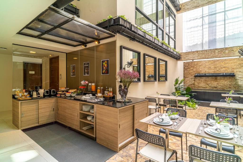 Amber Boutique Silom - Resim 6