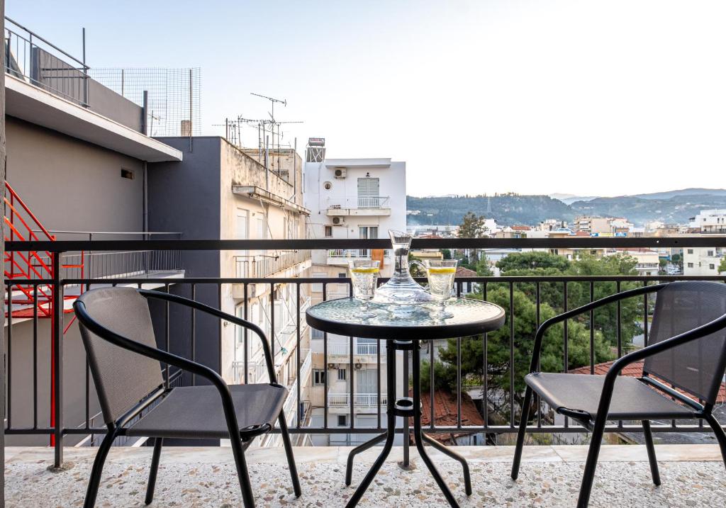 Balkón nebo terasa v ubytování RIVIERA HOTEL